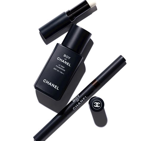 boy chanel maquillage homme|Chanel makeup.